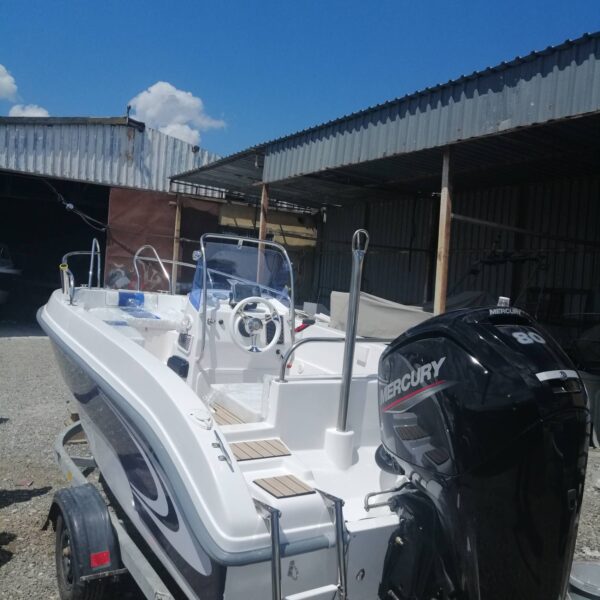 475g-gezinti-teknesi-08 475G Center Console